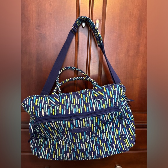 Vera Bradley | Katalina Showers |  Weekender Travel Bag - Picture 2 of 9